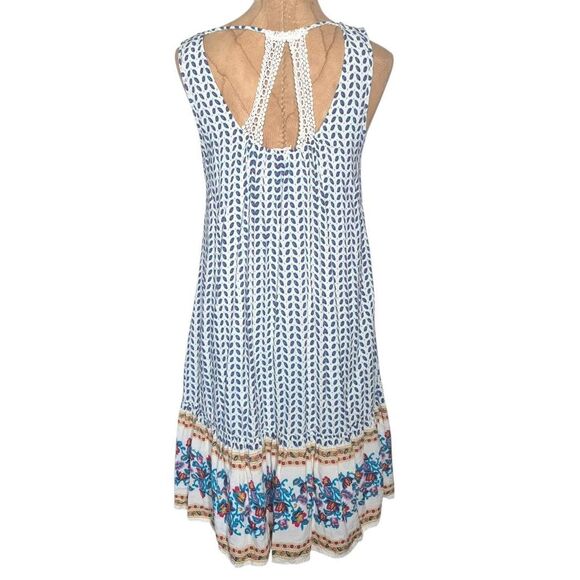 Altar'd State White & Blue Boho Dress Floral Tiered Skirt Size Medium - Picture 2 of 4